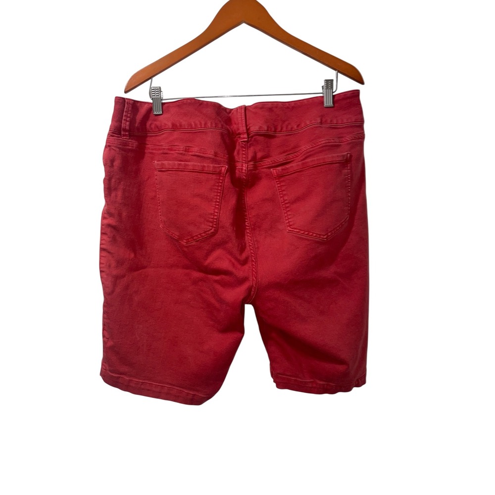Torrid Denim Red Bermuda Stretch Shorts Plus Sz 20 Cropped‎ Mid Rise Casual - Picture 2 of 5
